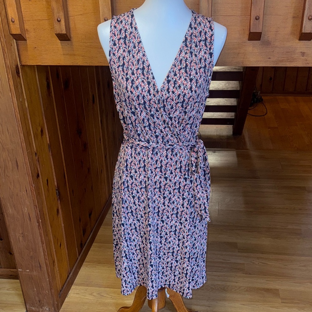LOFT size small Pink and navy  Patterned tie Dress S 4/6